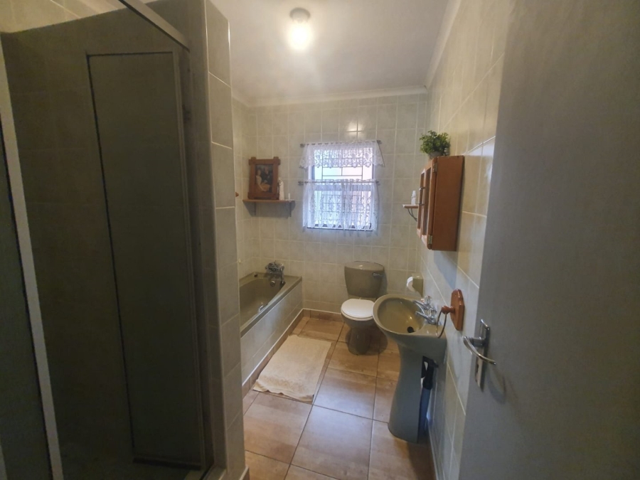 12 Bedroom Property for Sale in Pellissier Free State